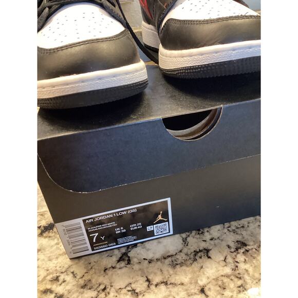 air jordan 1 low black fire red white tennis shoes sneakers 7Y - Picture 10 of 11